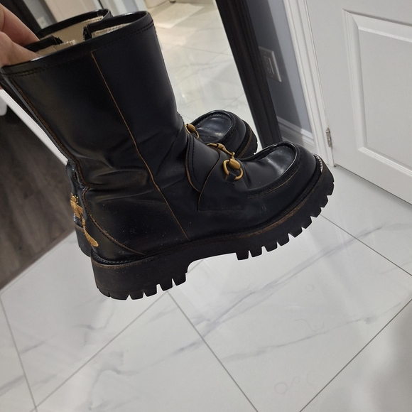 Gucci Black Leather Ankle Boots with Gold Horsebit - Picture 5 of 5